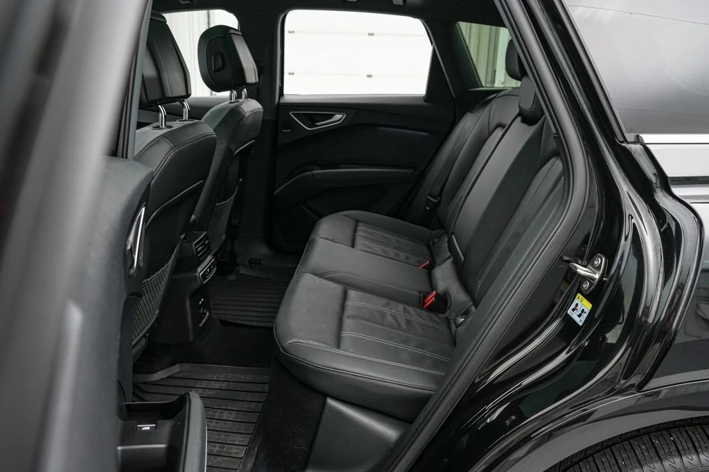 2023 Audi Q4 e-tron - Image 20 of 21