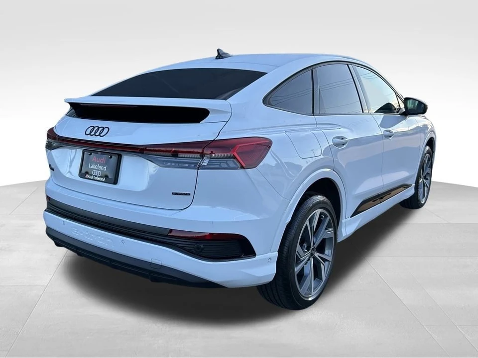 2023 Audi Q4 e-tron - Image 4 of 12