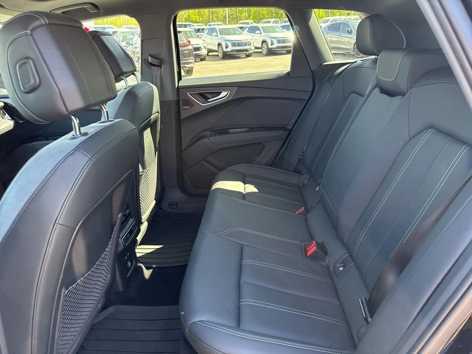 2023 Audi Q4 e-tron - Image 13 of 21