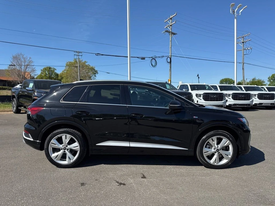 2023 Audi Q4 e-tron - Image 6 of 21