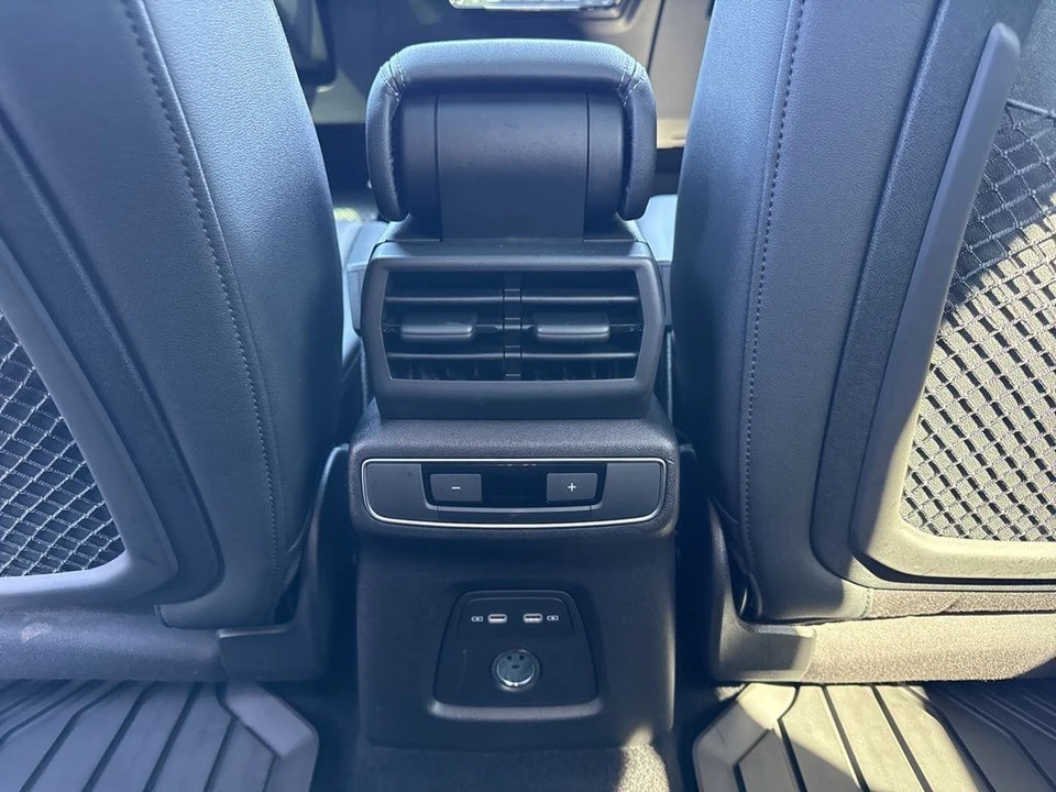 2023 Audi Q4 e-tron - Image 14 of 21