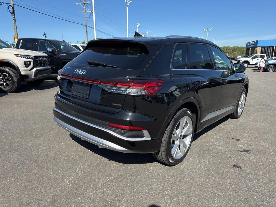 2023 Audi Q4 e-tron - Image 5 of 21