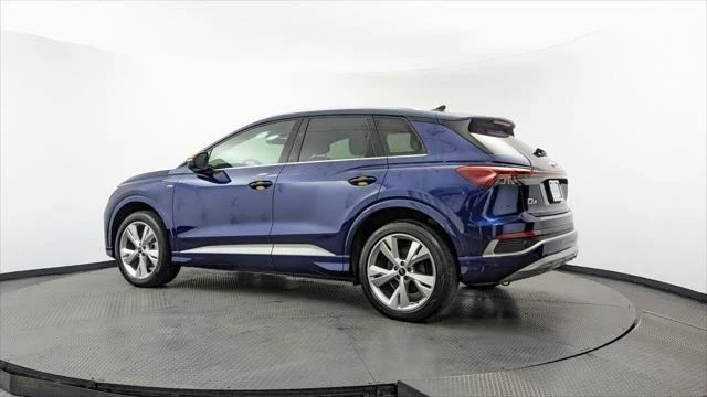 2023 Audi Q4 e-tron - Image 5 of 20