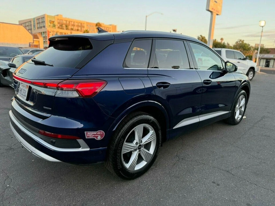 2023 Audi Q4 e-tron - Image 4 of 21