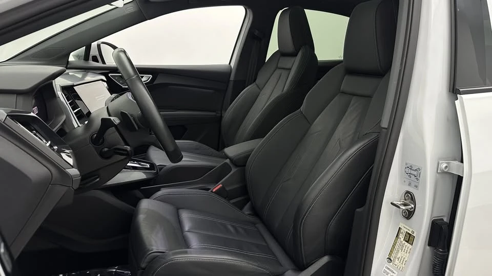 2023 Audi Q4 e-tron - Image 16 of 20