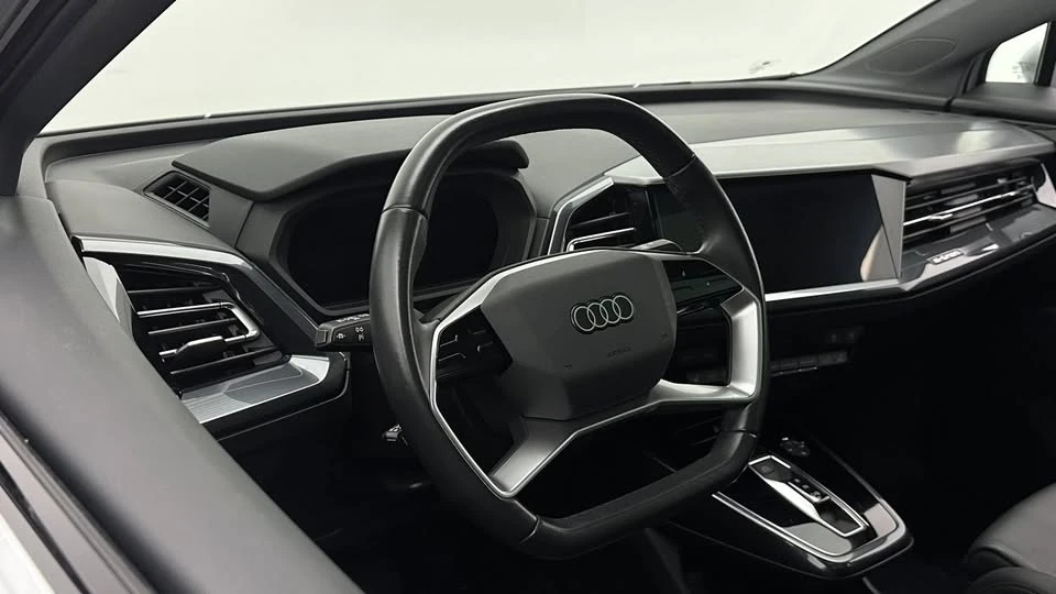 2023 Audi Q4 e-tron - Image 9 of 20