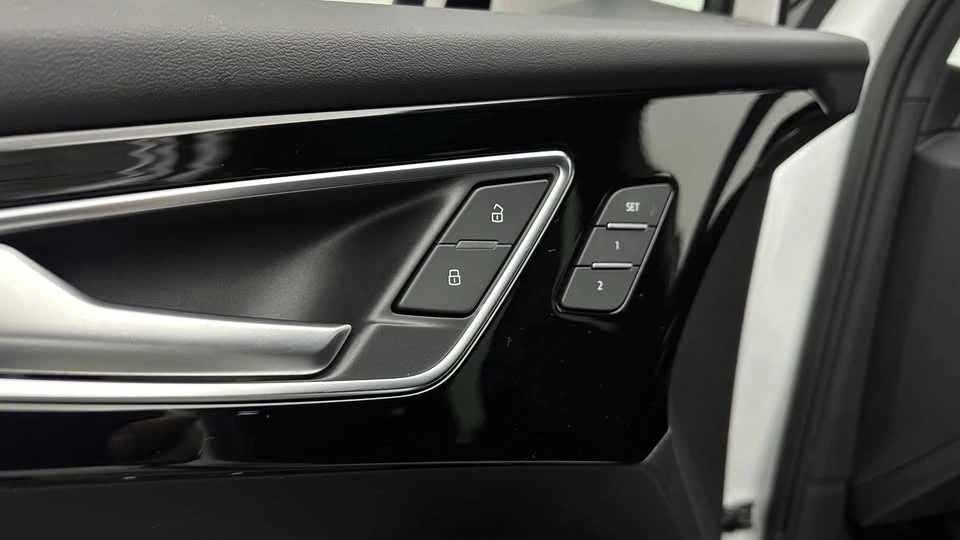 2023 Audi Q4 e-tron - Image 13 of 20