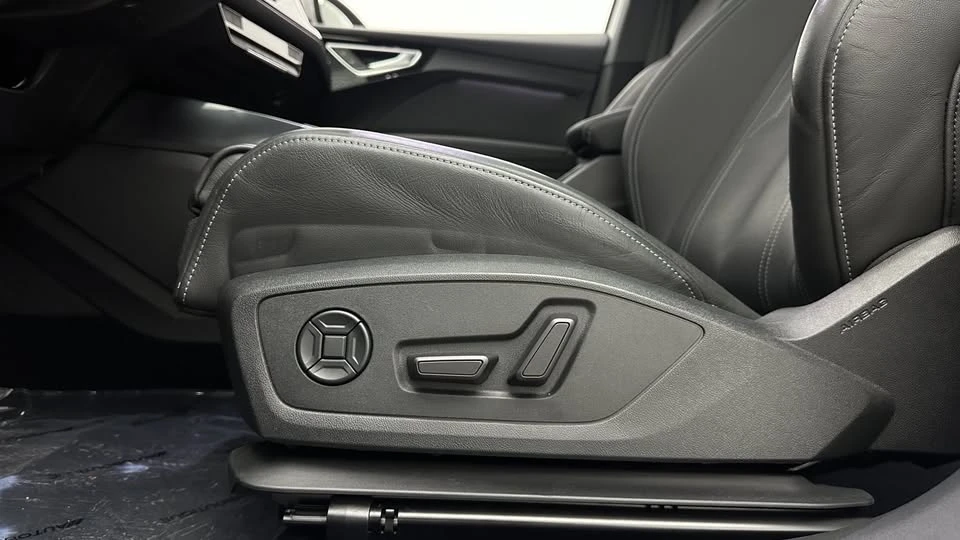 2023 Audi Q4 e-tron - Image 15 of 20