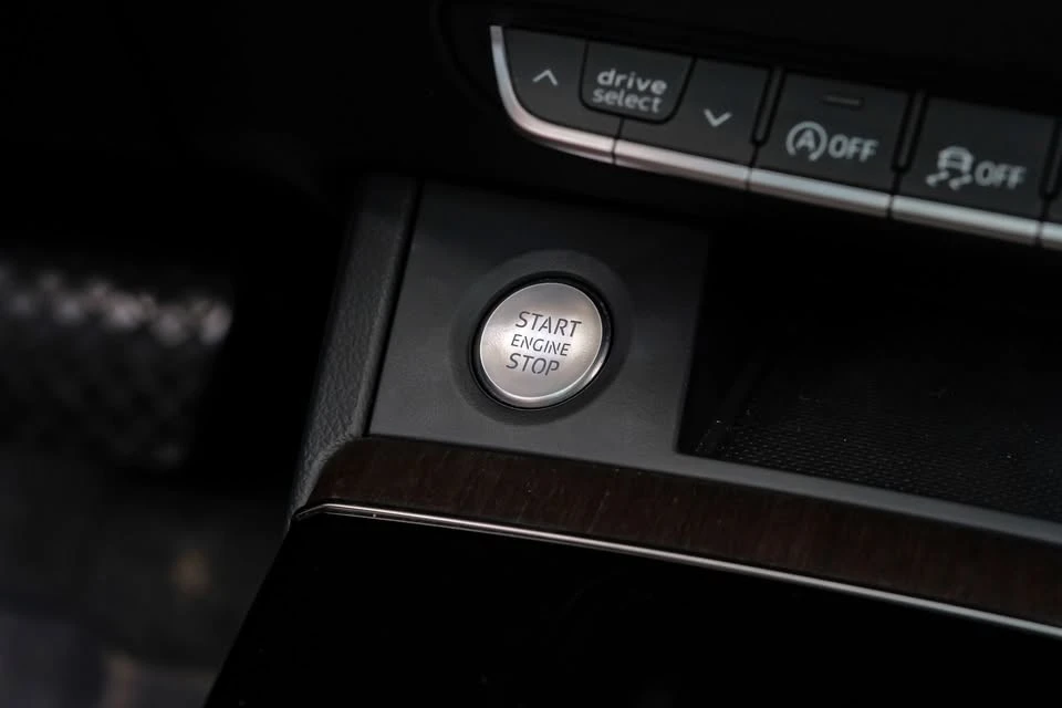 2023 Audi FY Q5 - Image 2 of 20