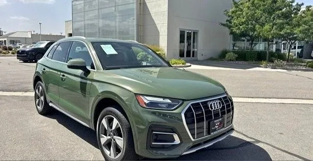 2023 Audi Q5 40 Premium Plus