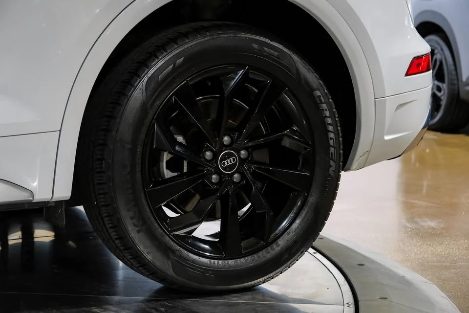 2023 Audi FY Q5 - Image 5 of 20