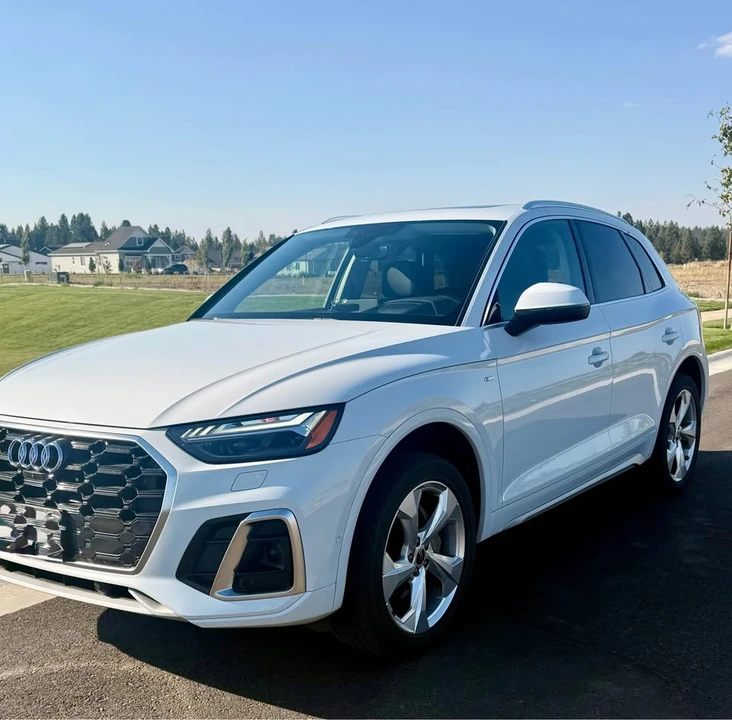 2023 Audi FY Q5 - Image 2 of 18