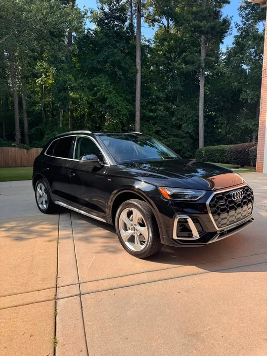 2023 Audi FY Q5 - Image 2 of 10