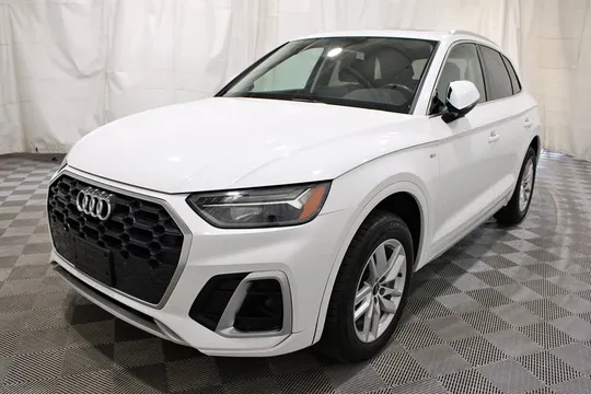 2023 Audi Q5 S line Premium