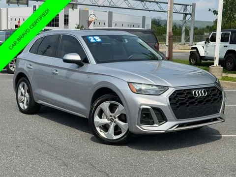 2023 Audi Q5 S line Premium Plus