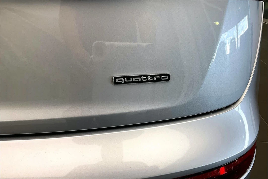 2023 Audi FY Q5 - Image 10 of 12