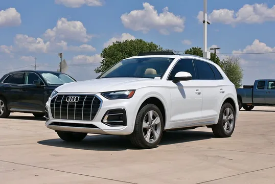 2023 Audi Q5 Premium Plus