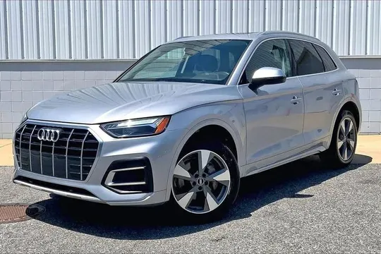 2023 Audi Q5 Premium Sport Utility 4D