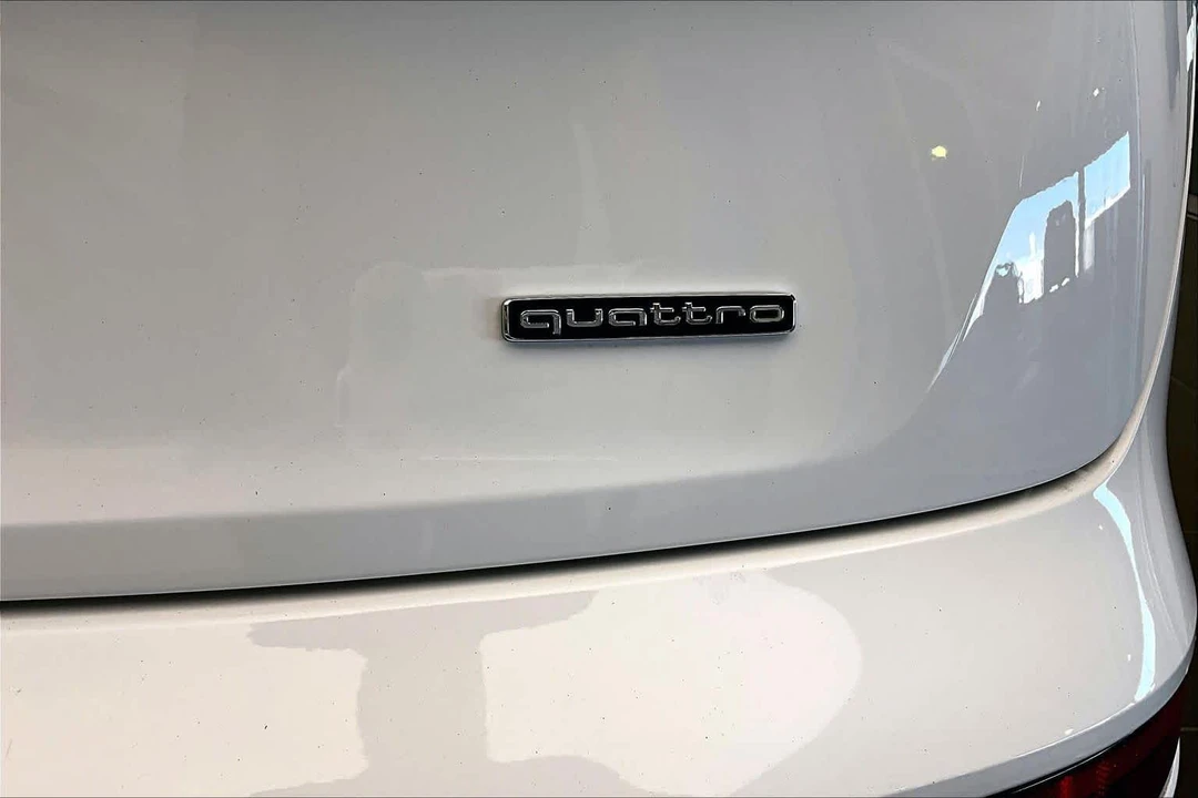2023 Audi FY Q5 - Image 10 of 12