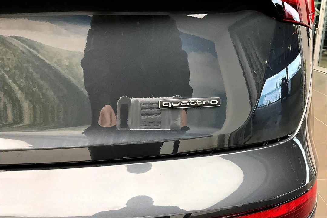 2023 Audi FY Q5 - Image 10 of 12