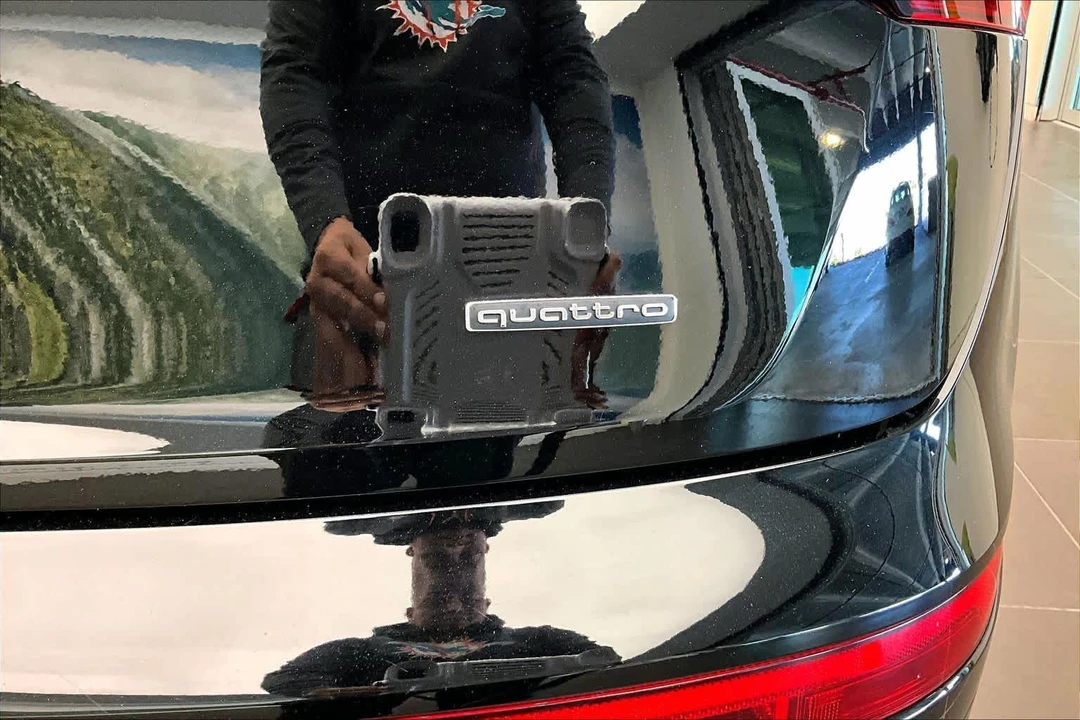 2023 Audi FY Q5 - Image 10 of 21