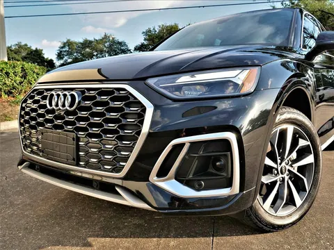 2023 Audi Q5 S LINE Premium