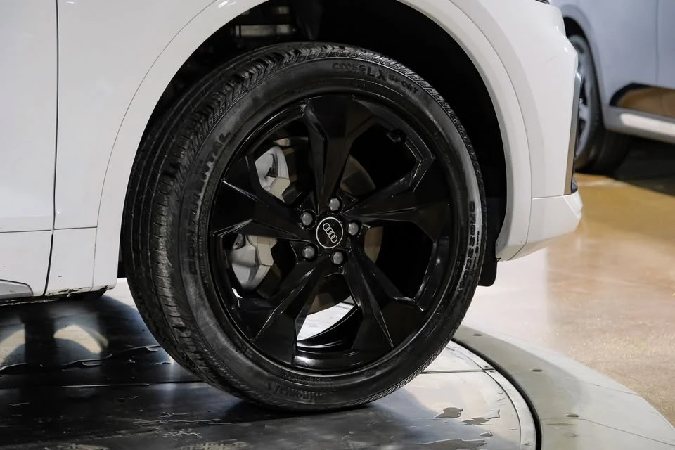 2023 Audi FY Q5 - Image 11 of 20