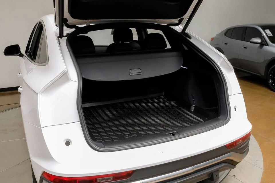 2023 Audi FY Q5 - Image 2 of 20