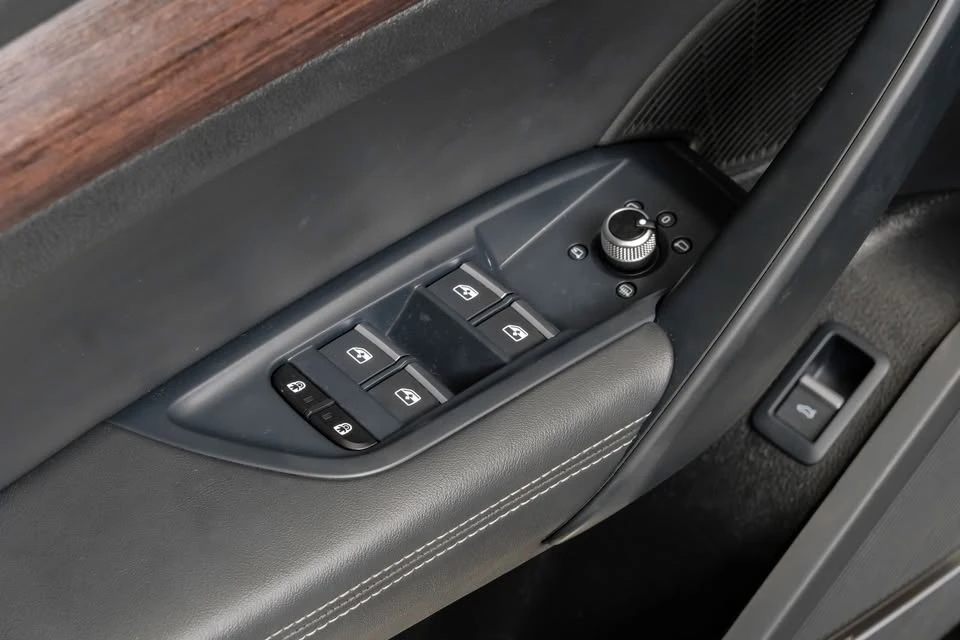 2023 Audi FY Q5 - Image 2 of 20