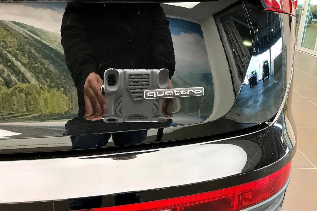 2023 Audi FY Q5 - Image 10 of 12