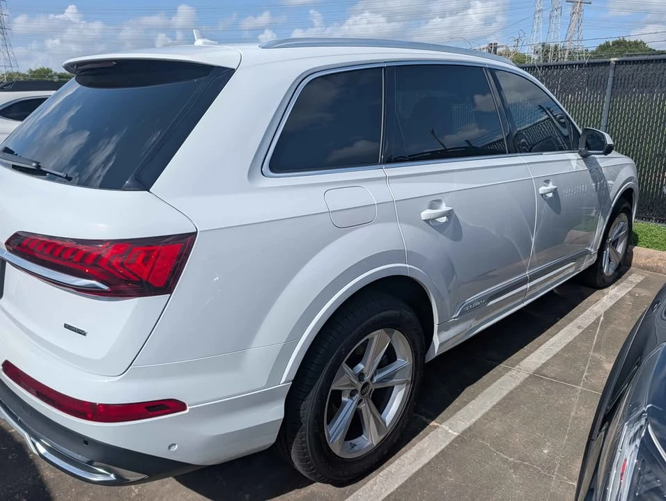 2023 Audi 4M Q7 - Image 9 of 10