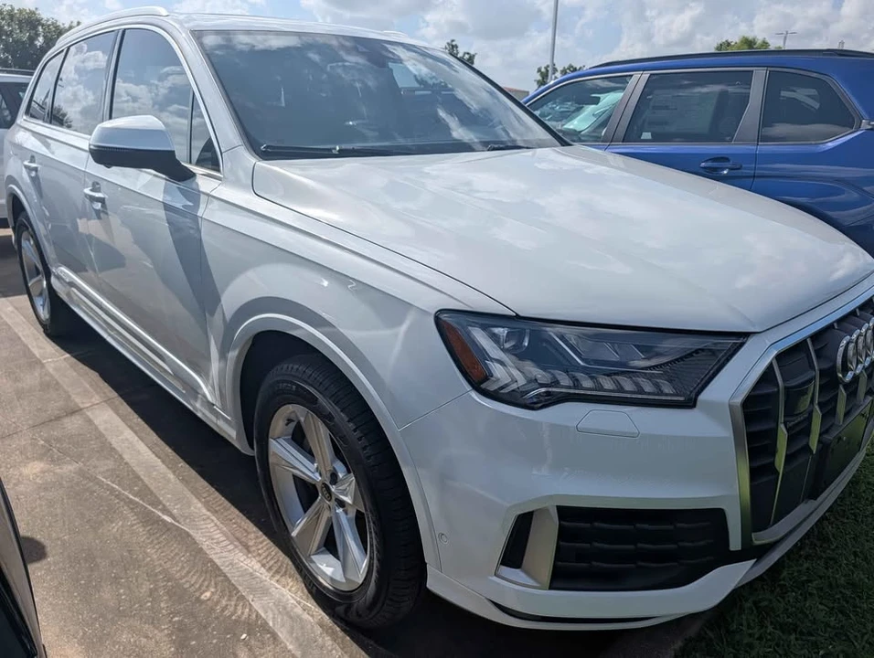 2023 Audi 4M Q7 - Image 2 of 10