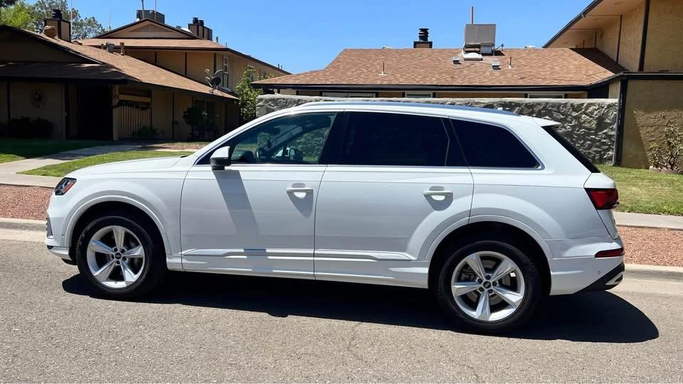 2023 Audi 4M Q7 - Image 2 of 18