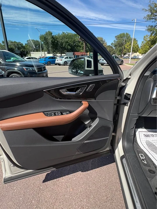 2023 Audi 4M Q7 - Image 9 of 18