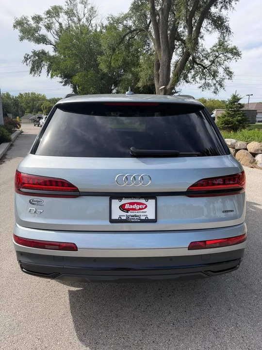 2023 Audi 4M Q7 - Image 3 of 11