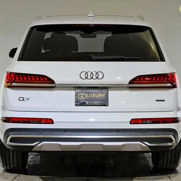 2023 Audi Q7 45 Premium Plus