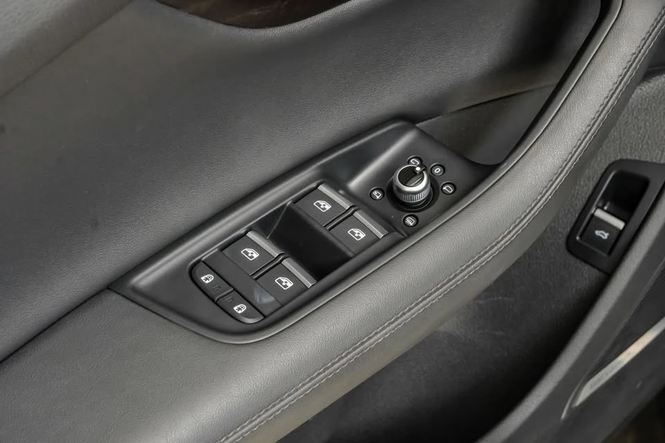 2023 Audi 4M Q7 - Image 10 of 20