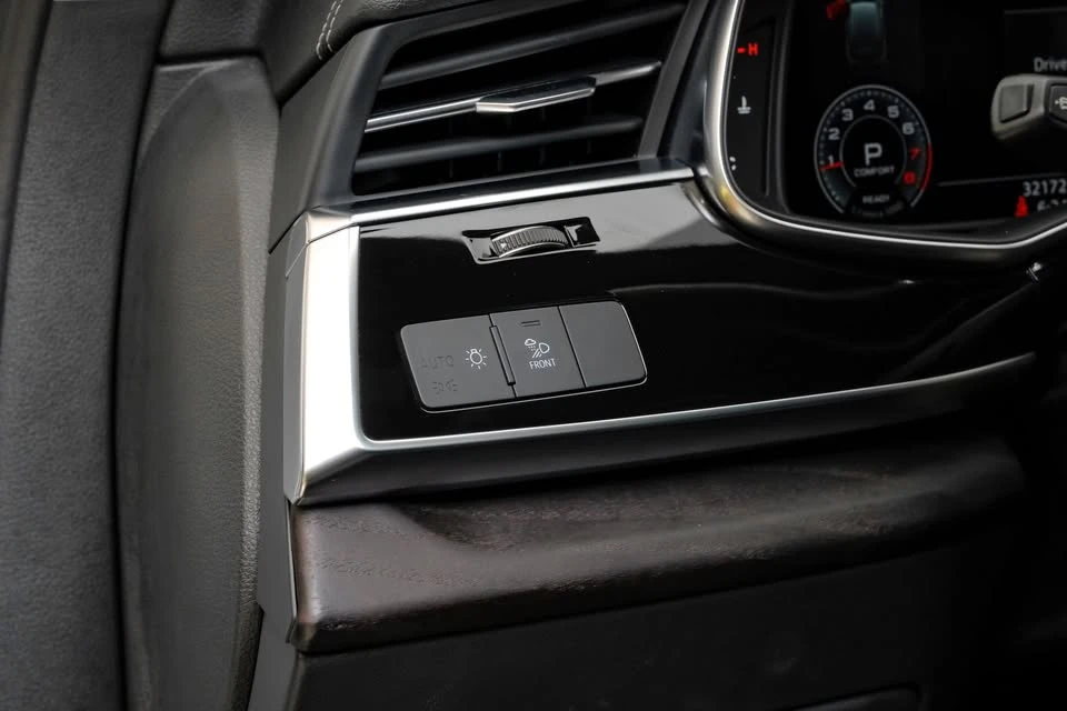 2023 Audi 4M Q7 - Image 2 of 20