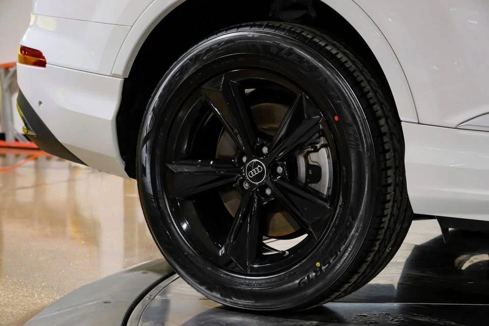 2023 Audi 4M Q7 - Image 6 of 20