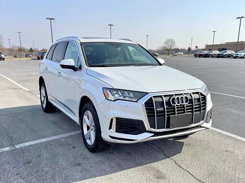2023 Audi Q7 45 Premium Plus