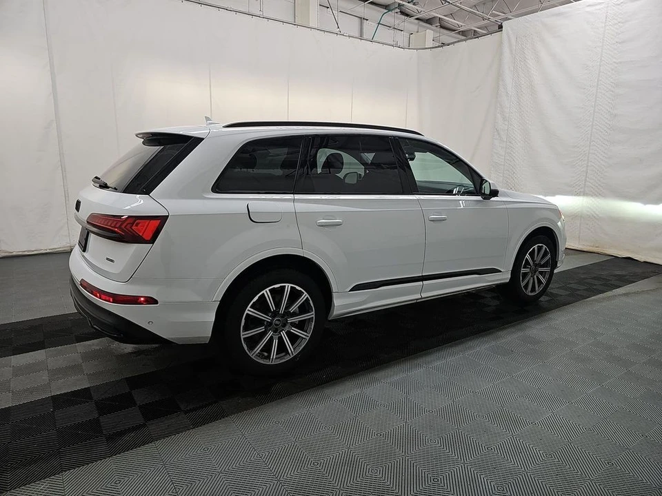 2023 Audi 4M Q7 - Image 2 of 10