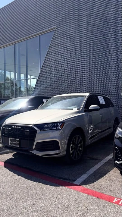 2023 Audi 4M Q7 - Image 2 of 5