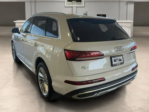 2023 Audi Q7 55 Premium quattro SUV