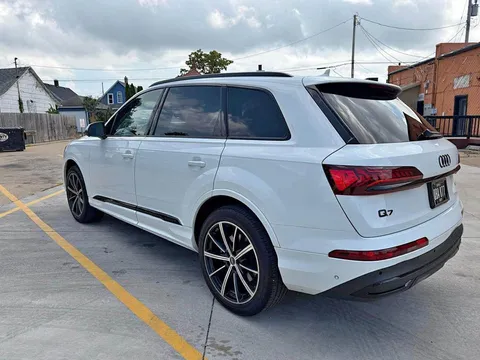 2023 Audi Q7 55 TFSI Premium Plus Sport Utility 4D