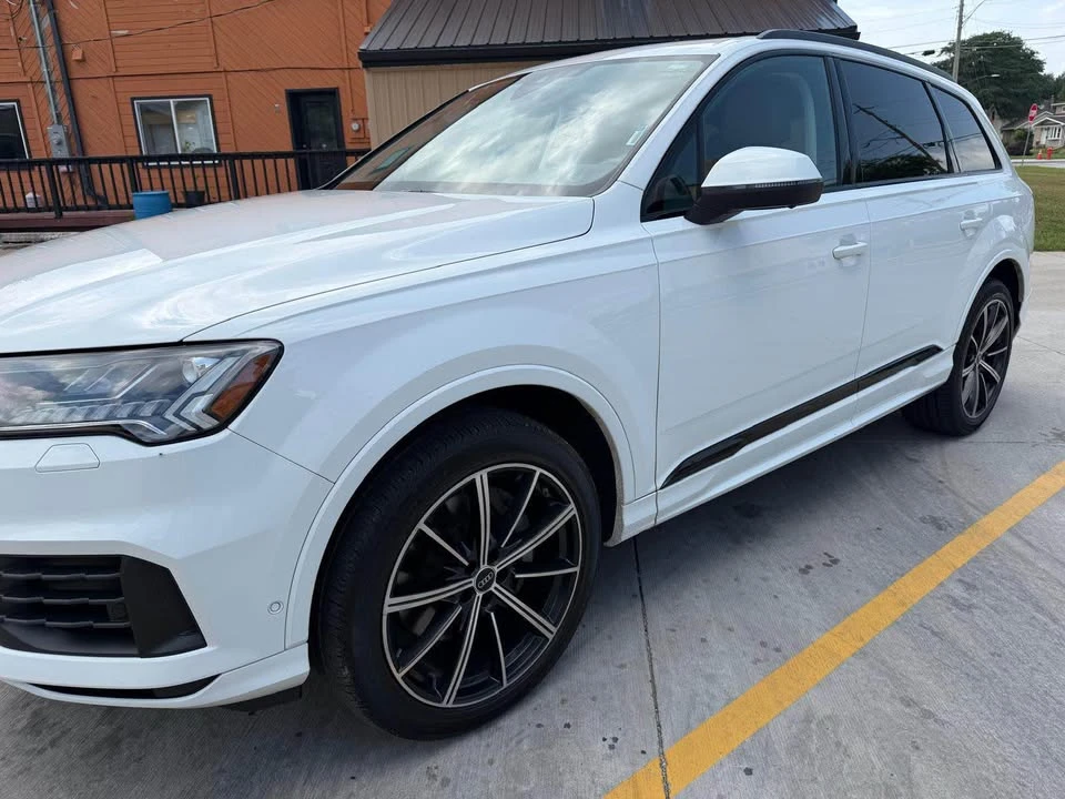 2023 Audi 4M Q7 - Image 2 of 13