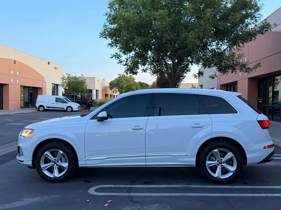 2023 Audi 4M Q7 - Image 2 of 15