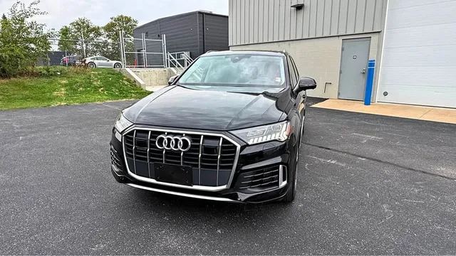 2023 Audi Q7 55 TFSI Prestige