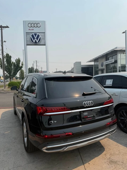 2023 Audi 4M Q7 - Image 2 of 9