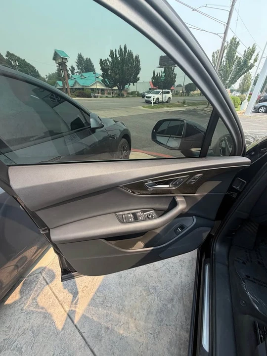 2023 Audi 4M Q7 - Image 6 of 9