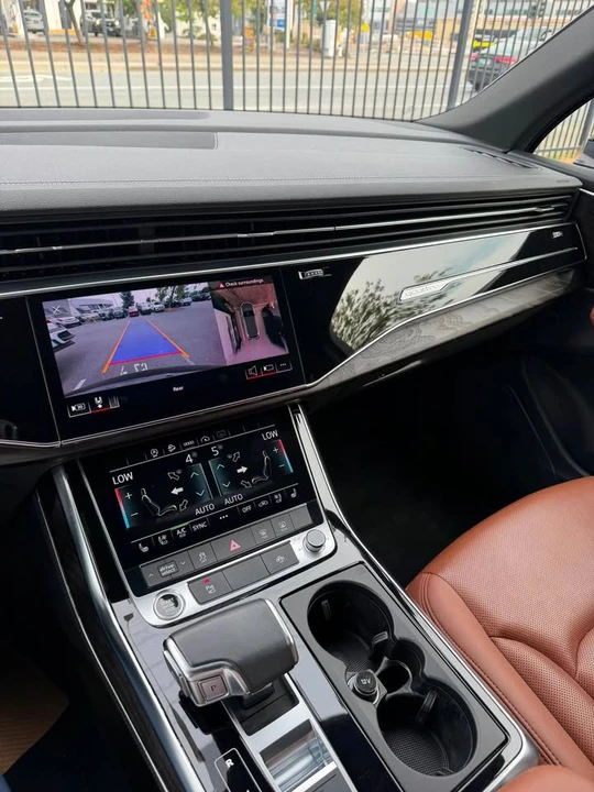 2023 Audi 4M Q7 - Image 4 of 10